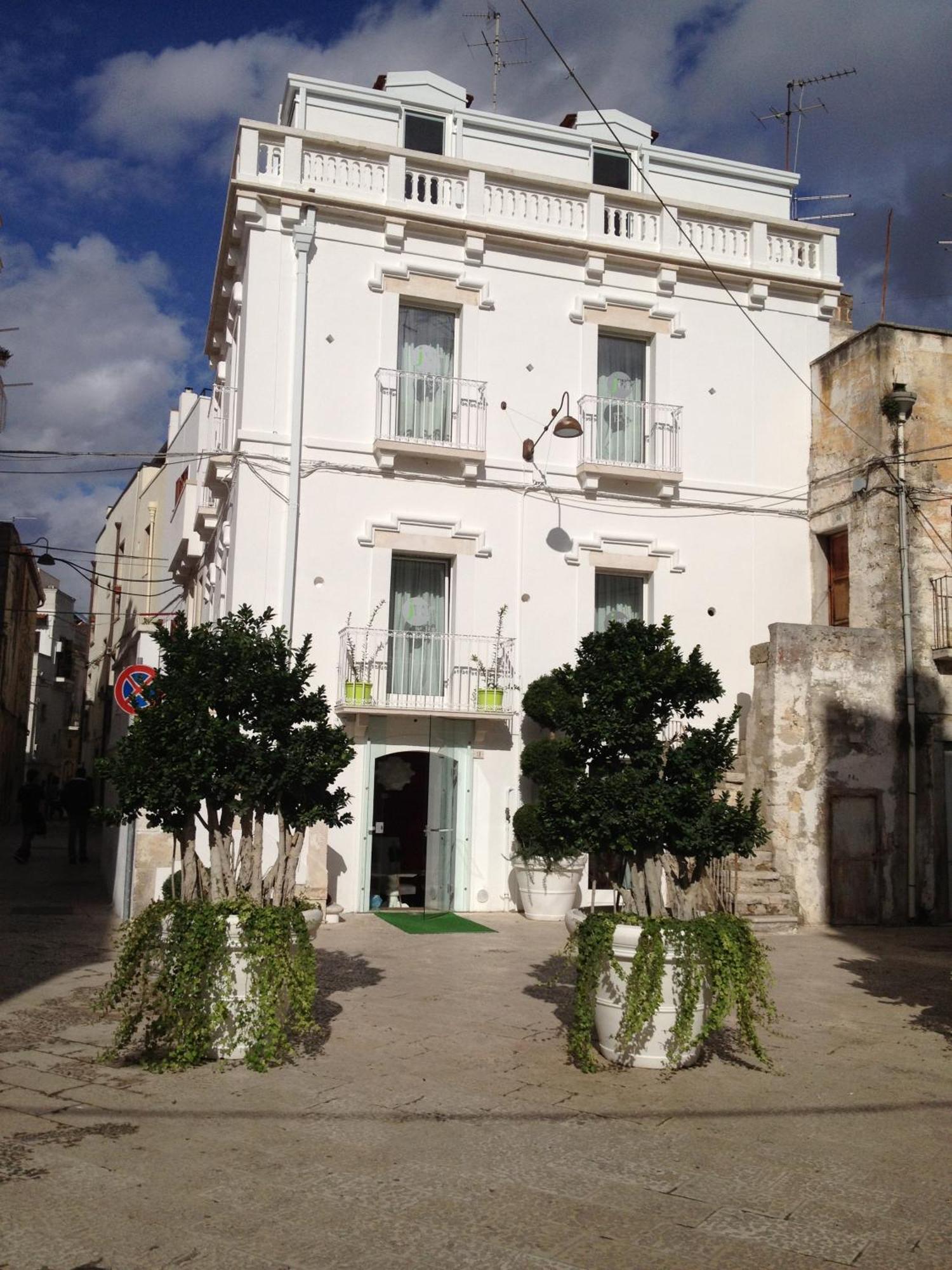 Bed&Breakfast Jsuite Gioia Del Colle Exteriör bild